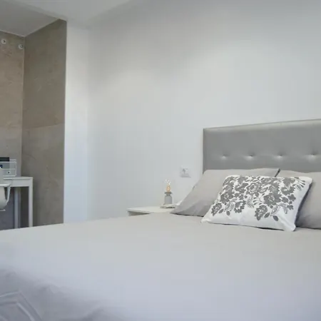 Olivia דירה קנדלריה